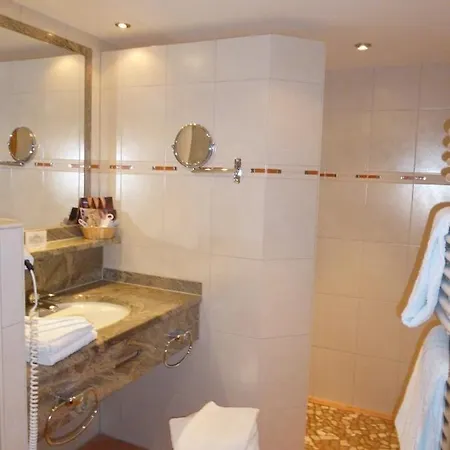 酒店 Schwarzwald-resort Roessle